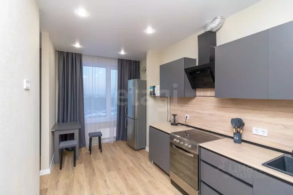 Студия Тюменская область, Тюмень Тарманы мкр, ул. Малышева, 31к1 (33.0 ... - Фото 1