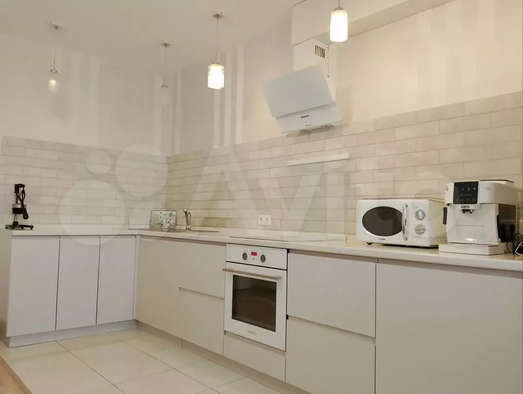 3-к. квартира, 90 м, 7/15 эт. - Фото 1