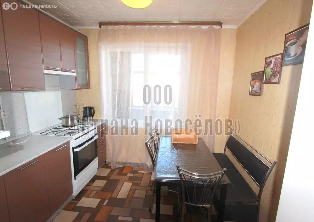 3-комнатная квартира: Саранск, улица Веселовского, 58А (64 м) - Фото 1