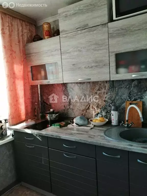 2-комнатная квартира: Белогорск, улица Кирова, 304 (43.6 м) - Фото 2