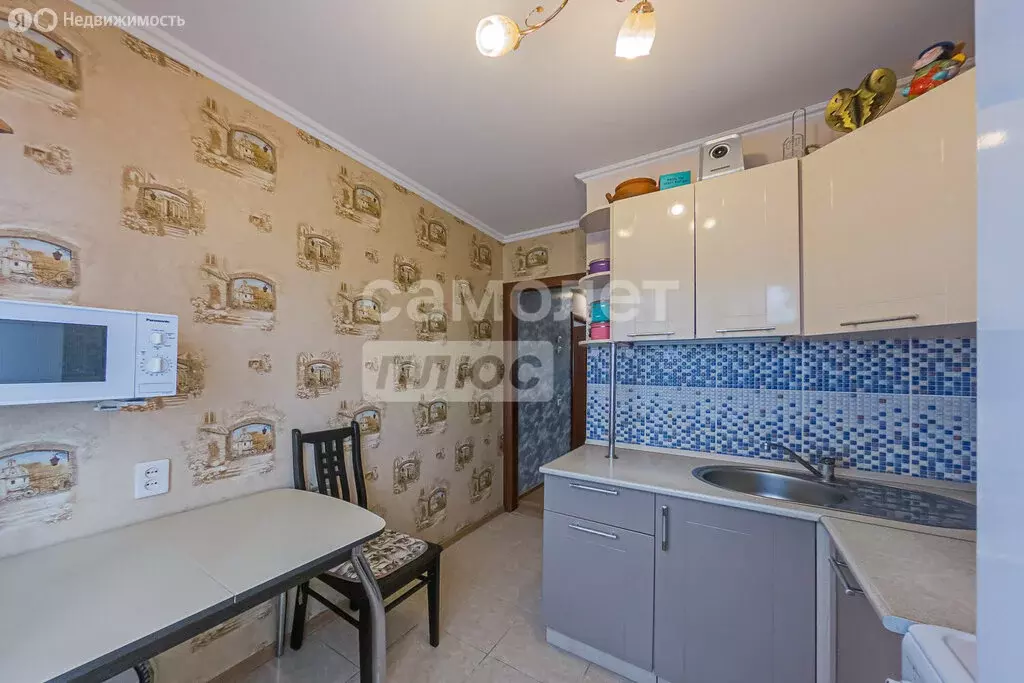 3-комнатная квартира: Екатеринбург, Мурзинская улица, 28А (61.2 м) - Фото 0