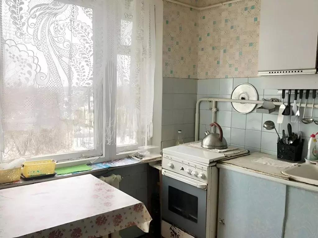 3-к кв. Калужская область, Кондрово Дзержинский район, ул. Ленина, 38 ... - Фото 0