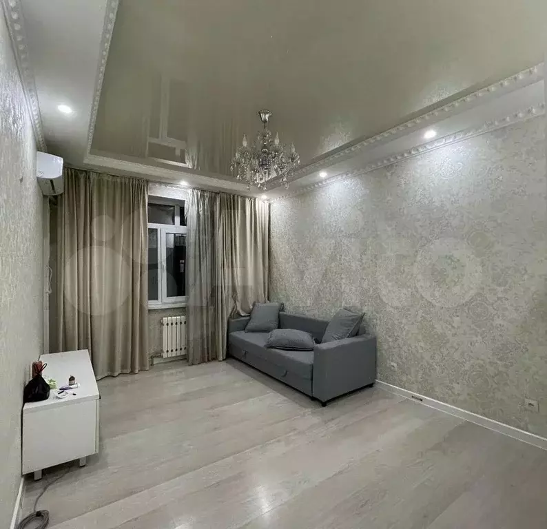 1-к. квартира, 37 м, 4/9 эт. - Фото 0