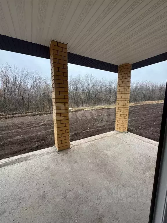 Дом в Оренбургская область, Оренбургский район, с. Подгородняя ... - Фото 1