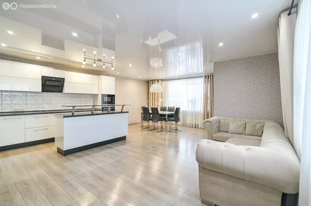 3-комнатная квартира: Барнаул, улица Малахова, 44 (77.5 м) - Фото 1