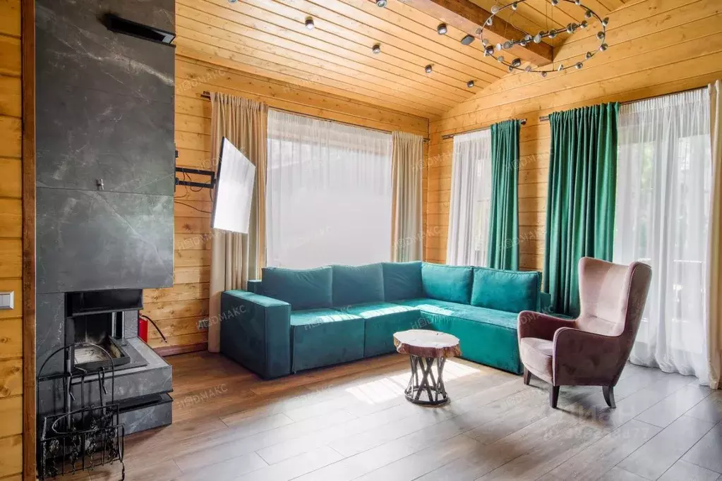 Коттедж в Ленинградская область, Всеволожский район, Бугровское ... - Фото 1