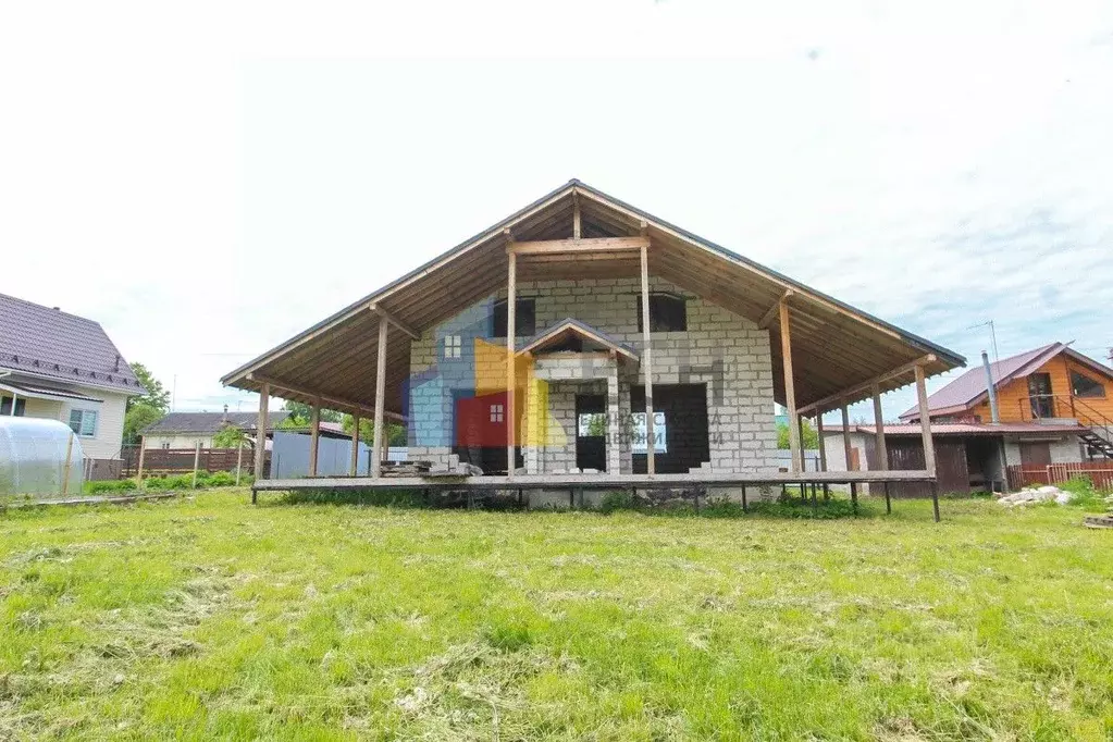 Дом в Тульская область, Новогуровский рп ул. Юбилейная, 8 (260 м) - Фото 1