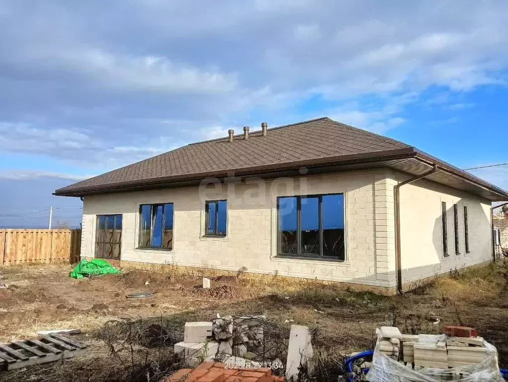 Дом в Курская область, Курский район, Моковский сельсовет, д. Гремячка ... - Фото 1