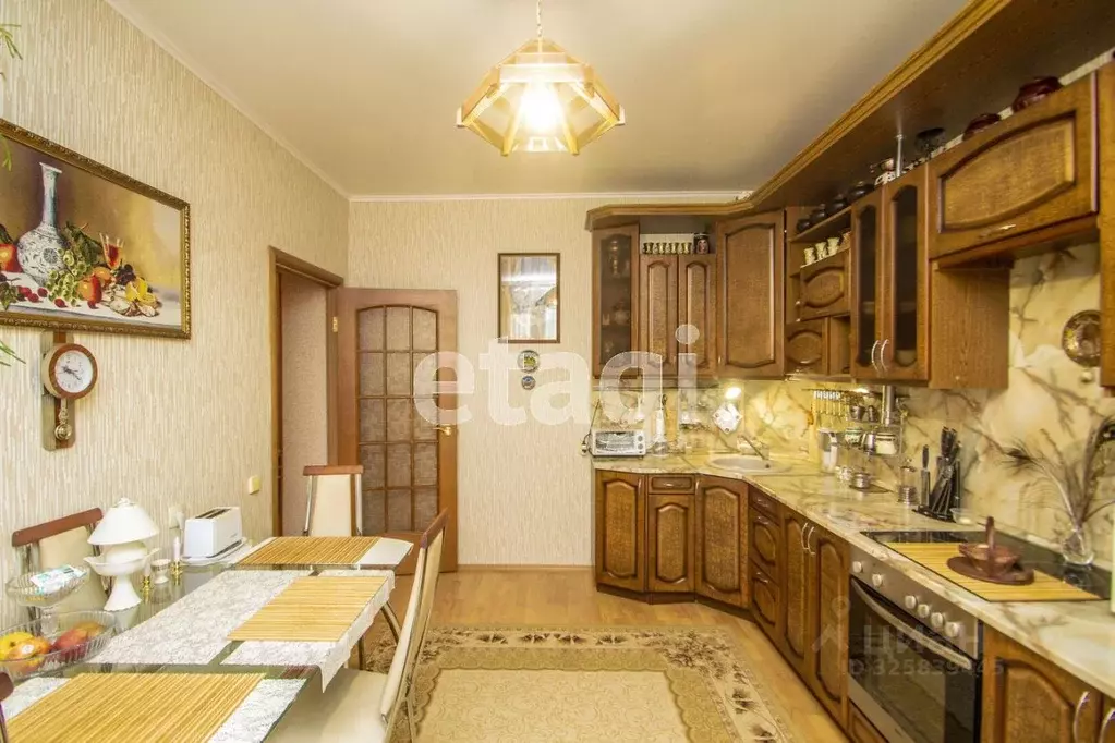 3-к кв. Тюменская область, Тюмень Депутатская ул., 80 (102.4 м) - Фото 1