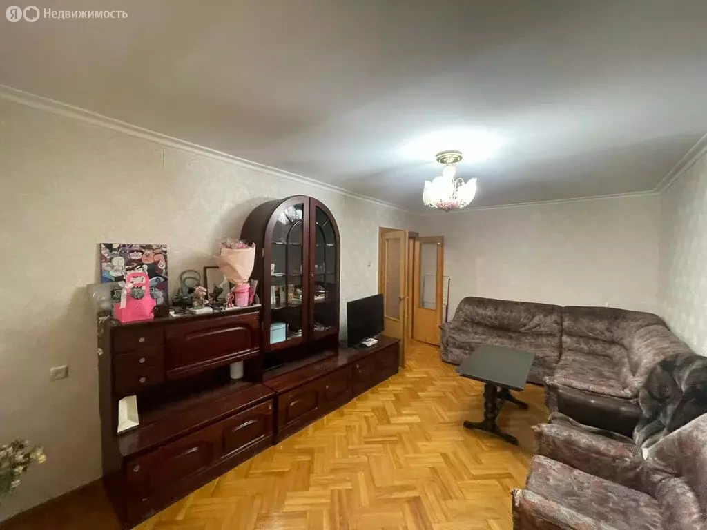 3-комнатная квартира: Владикавказ, улица Куйбышева, 64 (80 м) - Фото 0