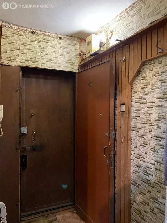 2-комнатная квартира: Пермь, улица Революции, 64 (45.5 м) - Фото 1