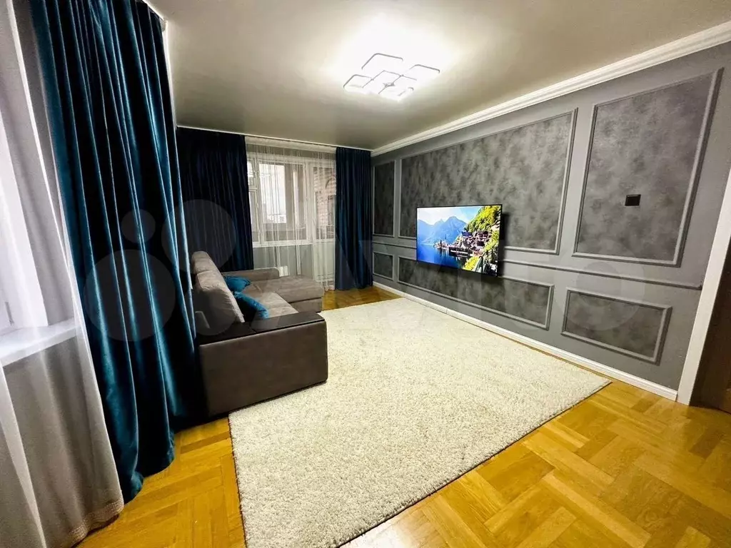 2-к. квартира, 60 м, 13/17 эт. - Фото 1