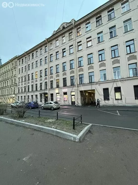 5-комнатная квартира: Санкт-Петербург, 15-я линия Васильевского ... - Фото 1