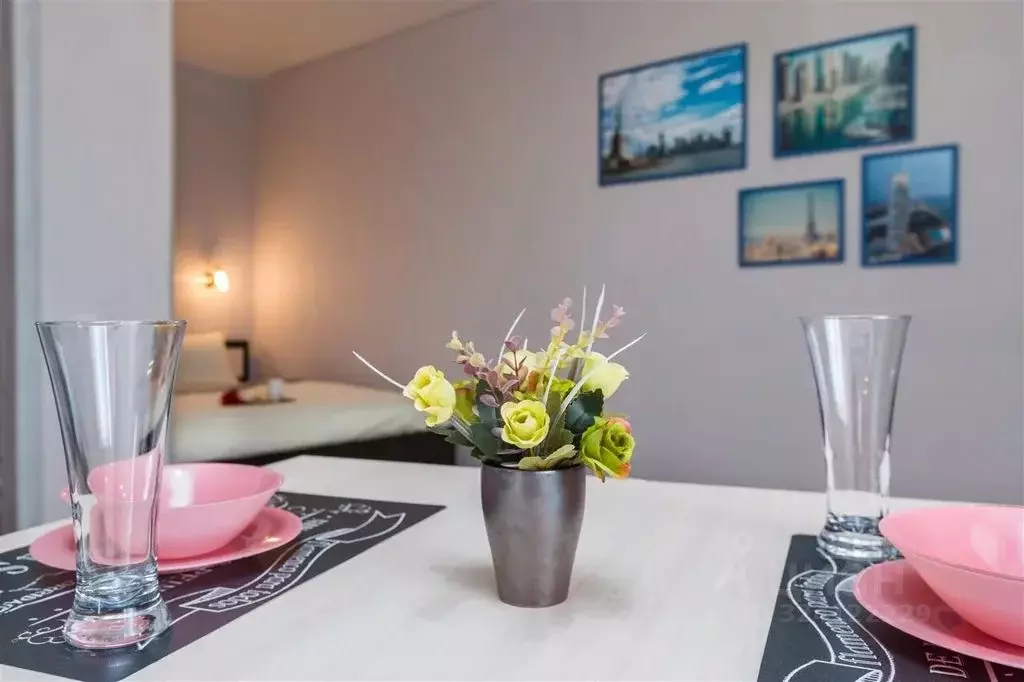 Студия Тюменская область, Тюмень ул. Дмитрия Менделеева, 2 (30.0 м) - Фото 1