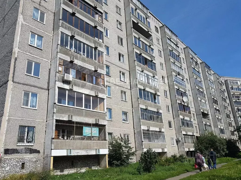 3-к кв. Свердловская область, Екатеринбург ул. Опалихинская, 21 (62.6 ... - Фото 1