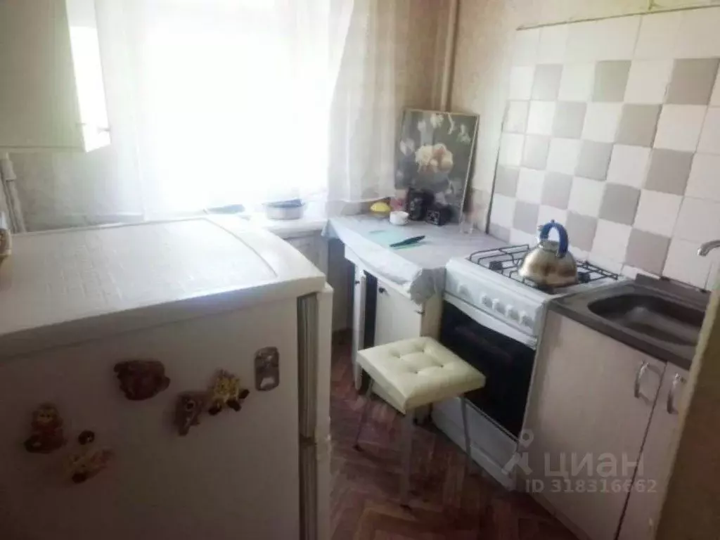 1-к кв. Саратовская область, Саратов Шелковичная ул., 202 (30.0 м) - Фото 0