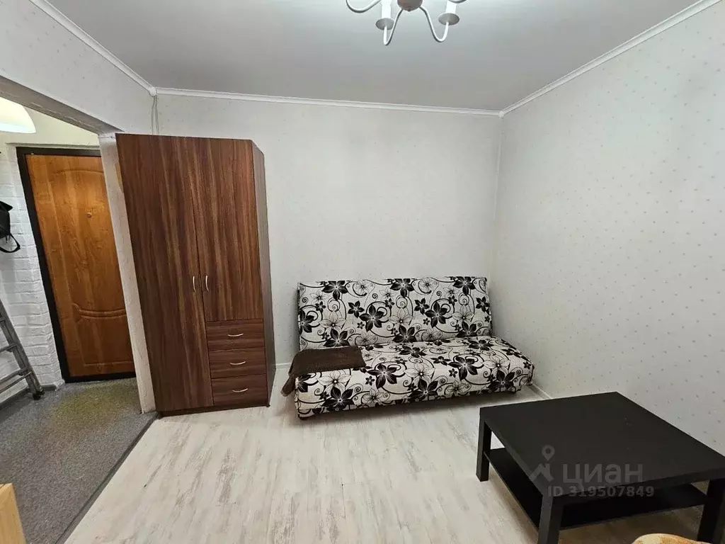 1-к кв. Башкортостан, Уфа Революционная ул., 80/1 (30.0 м) - Фото 0