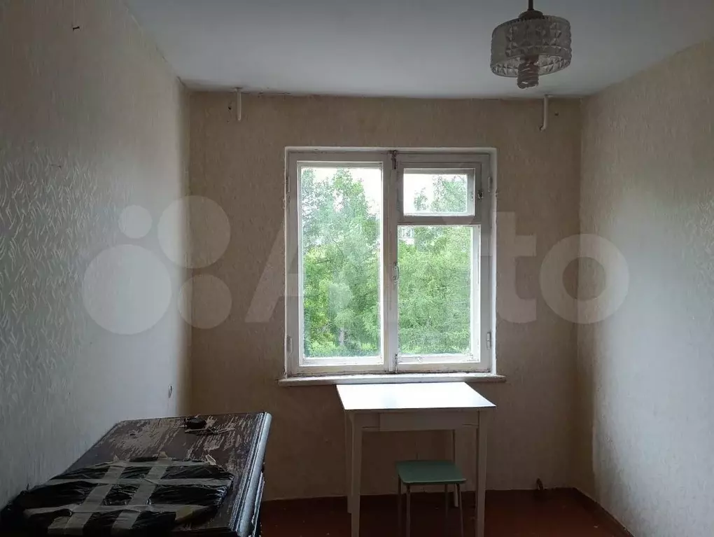 Комната 10,6 м в 3-к., 4/5 эт. - Фото 0