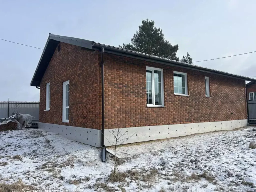 Дом в Калужская область, Боровский муниципальный округ, д. Фатеево  ... - Фото 1