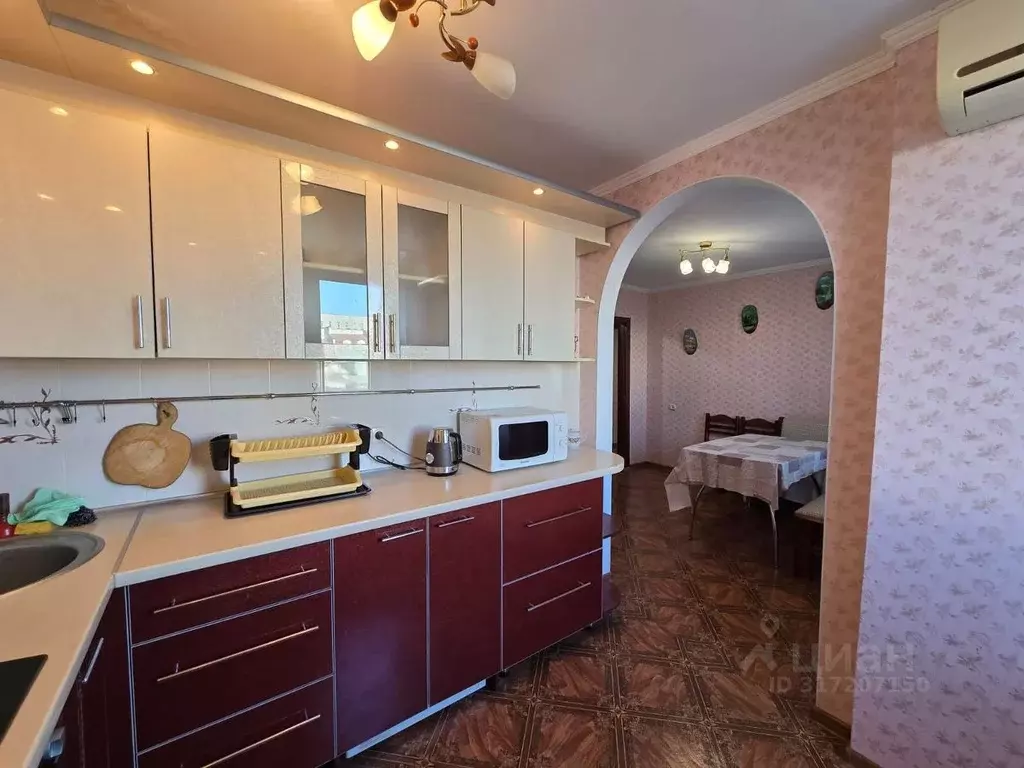 2-к кв. Крым, Евпатория просп. Победы, 55 (67.0 м) - Фото 1