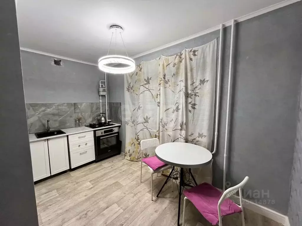 1-к кв. Крым, Феодосия ул. Челнокова, 68 (34.8 м) - Фото 1