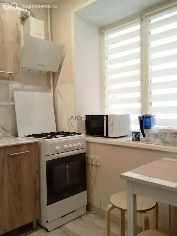 2-комнатная квартира: Ижевск, улица Кирова, 20 (47 м) - Фото 1