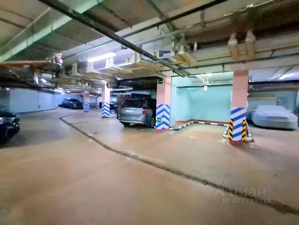 Гараж в Москва Верхняя Красносельская ул., 19с2 (11 м) - Фото 1