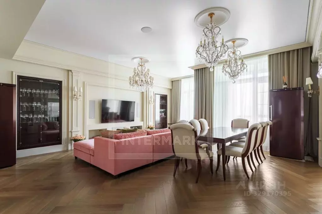 6-к кв. Москва ул. Викторенко, 11 (386.0 м) - Фото 1