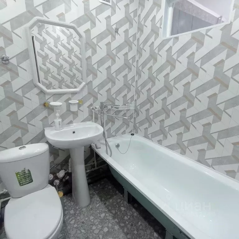 1-к кв. Татарстан, Зеленодольск ул. Карла Маркса, 37А (35.7 м) - Фото 2