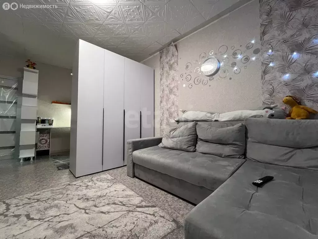 1-комнатная квартира: посёлок городского типа Медведево, улица ... - Фото 1