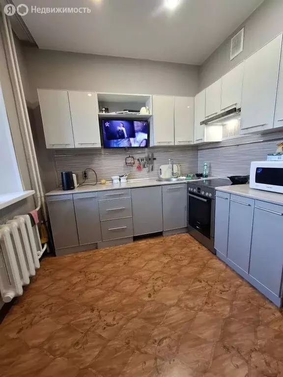 3-комнатная квартира: Нерюнгри, Южно-Якутская улица, 43/1 (82.2 м) - Фото 2