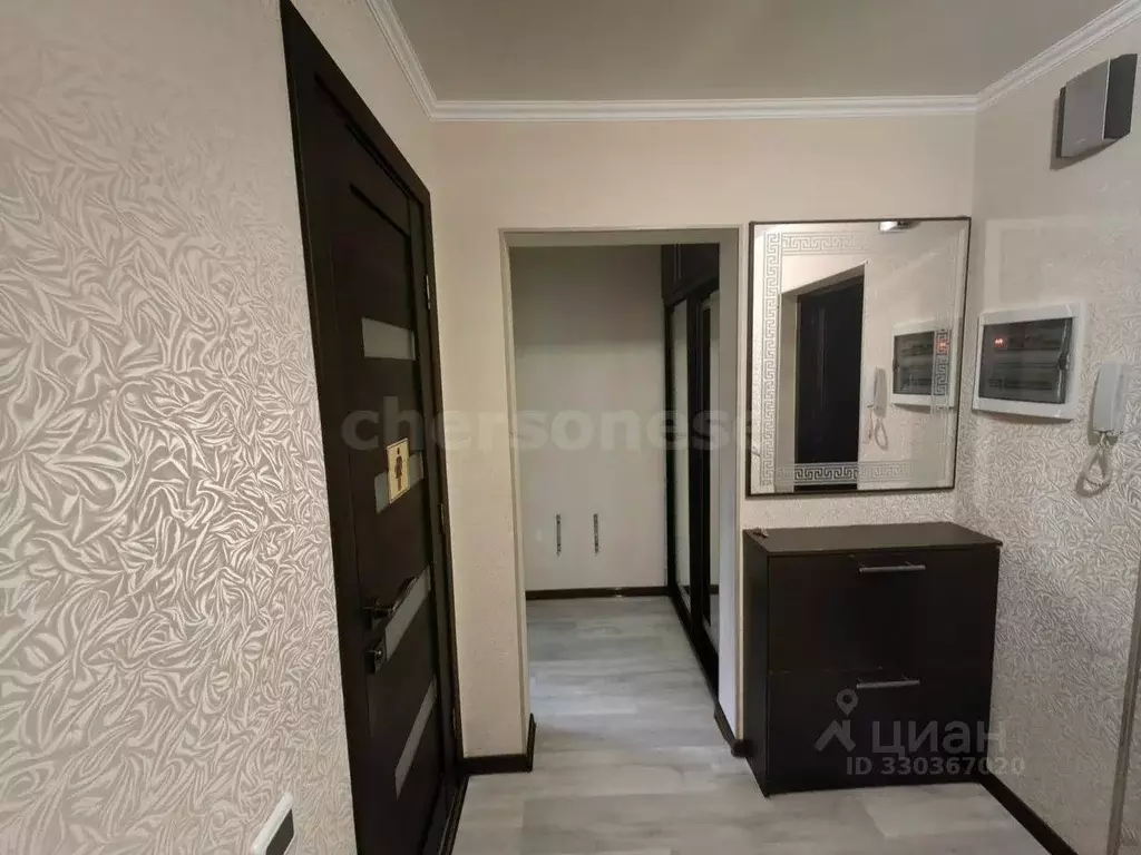 2-к кв. Севастополь ул. Колобова, 15 (55.0 м) - Фото 2