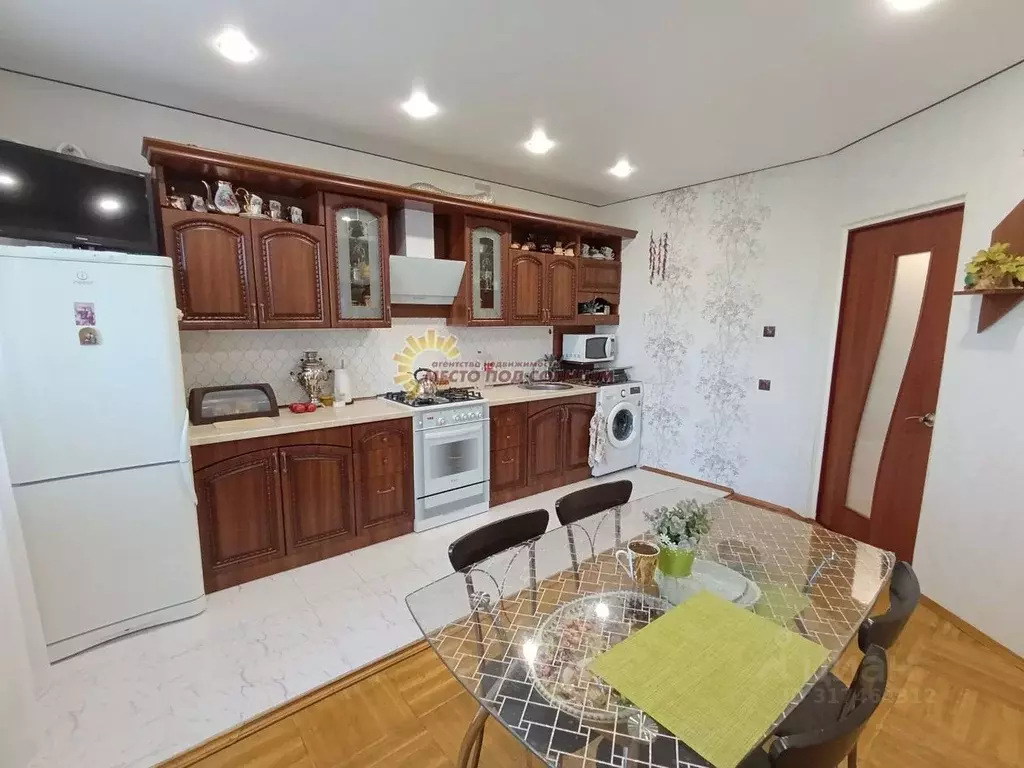 3-к кв. Краснодарский край, Ейск Красная ул., 53/1 (88.0 м) - Фото 0