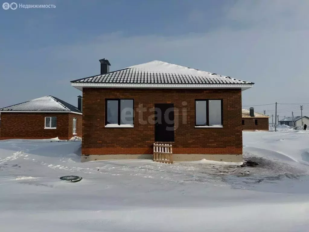 Дом в Тукаевский район, Малошильнинское сельское поселение, село ... - Фото 0