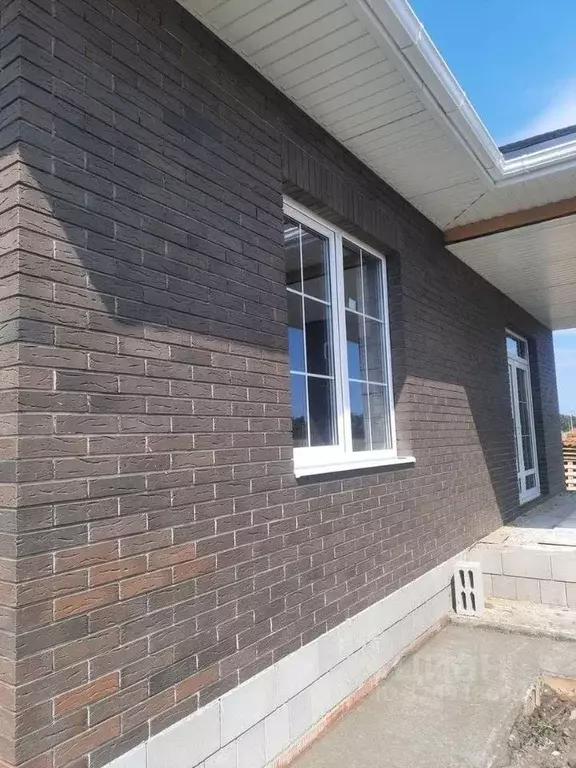 Дом в Белгородская область, Старооскольский городской округ, с. Озерки ... - Фото 1