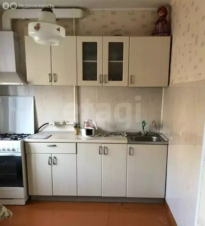 3-комнатная квартира: Омск, Нефтезаводская улица, 36 (44.6 м) - Фото 1