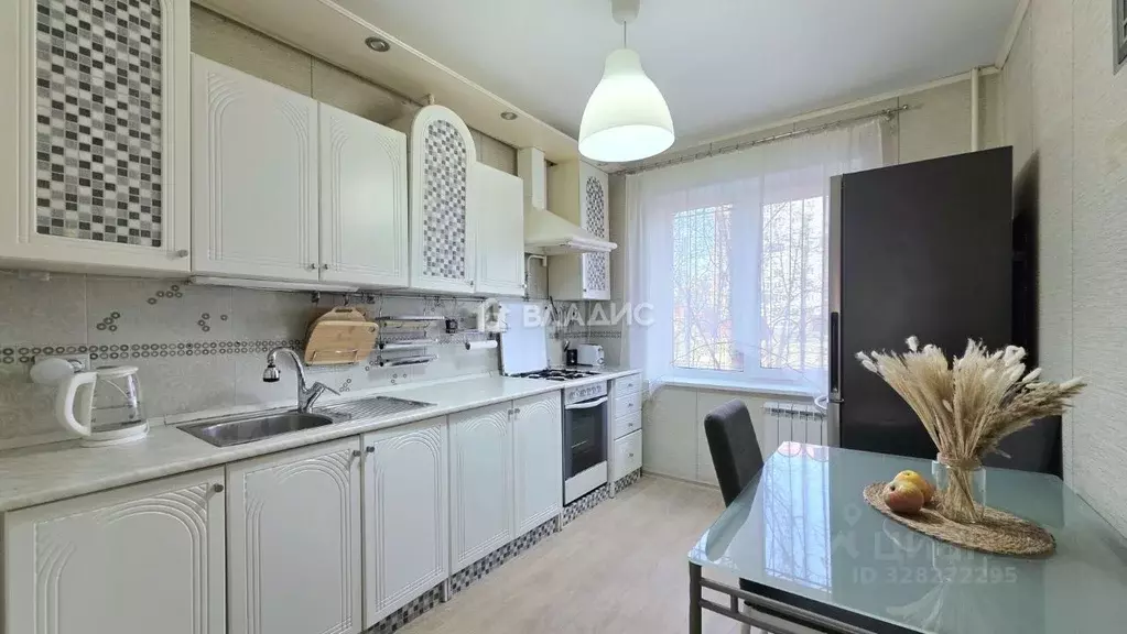 4-к кв. Липецкая область, Липецк ул. А.Г. Стаханова, 33 (81.0 м) - Фото 1