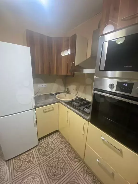 2-к. квартира, 50 м, 3/3 эт. - Фото 0