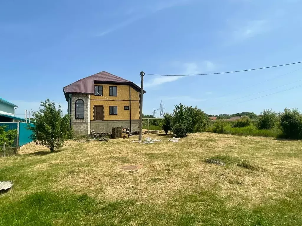 Дом в Краснодарский край, Темрюк ул. Яна Фабрициуса (290 м) - Фото 2