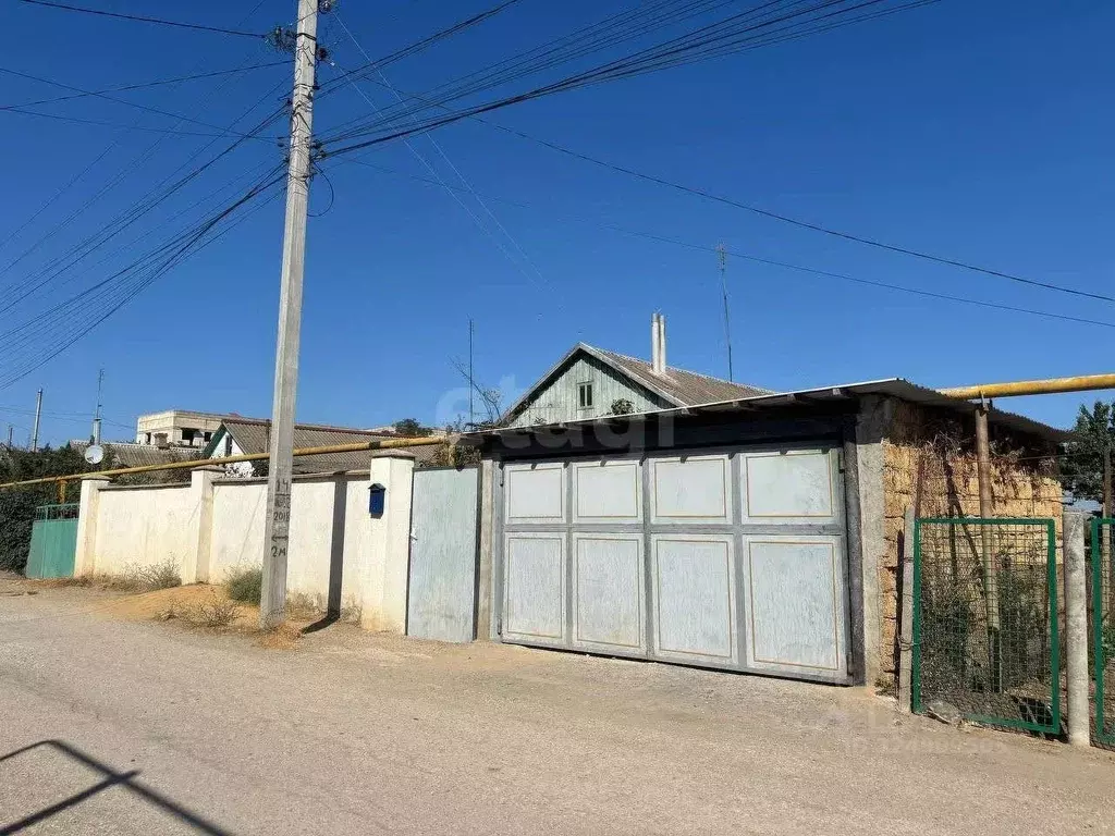 Дом в Крым, Бахчисарайский район, с. Вилино ул. Фурманова, 31 (66 м) - Фото 1