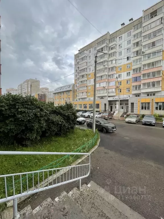 2-к кв. Красноярский край, Красноярск Взлетка мкр, ул. Батурина, 19 ... - Фото 0