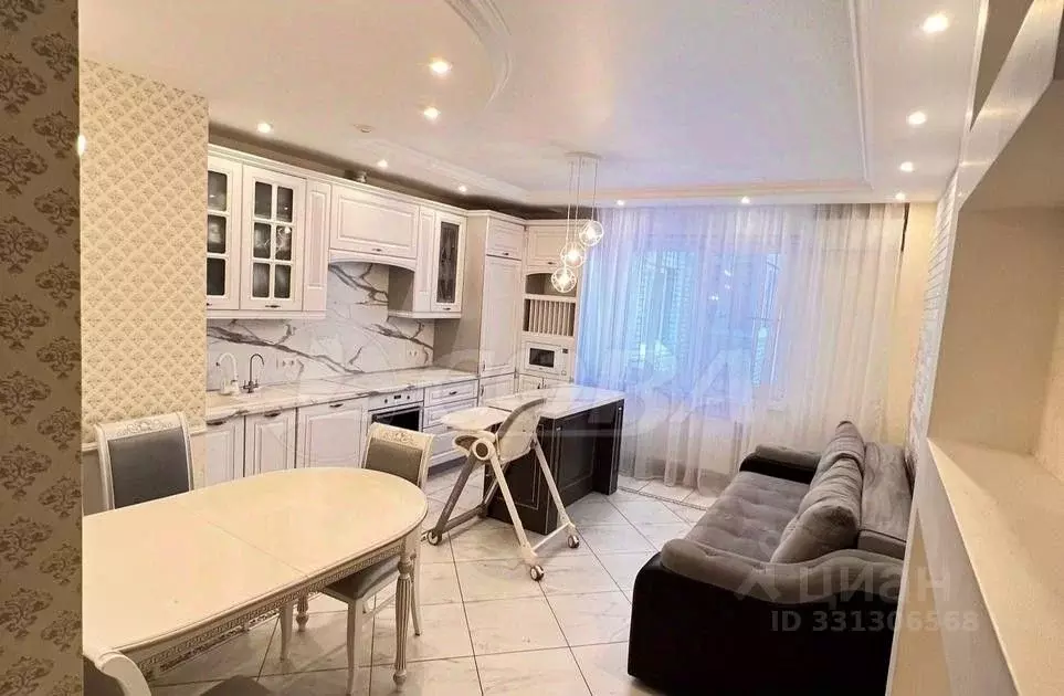 3-к кв. Тюменская область, Тюмень Кремлевская ул., 112к1 (83.4 м) - Фото 2