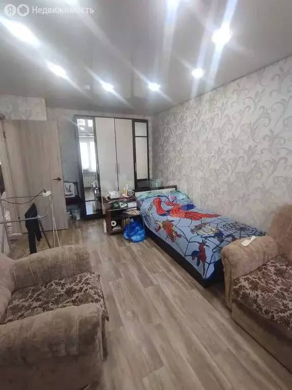 3-комнатная квартира: Златоуст, улица Степана Разина, 16Б (58.8 м) - Фото 0