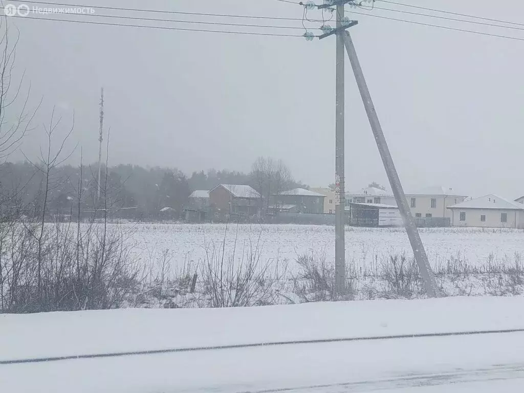 Участок в Аннинское городское поселение, деревня Рюмки (10 м) - Фото 0