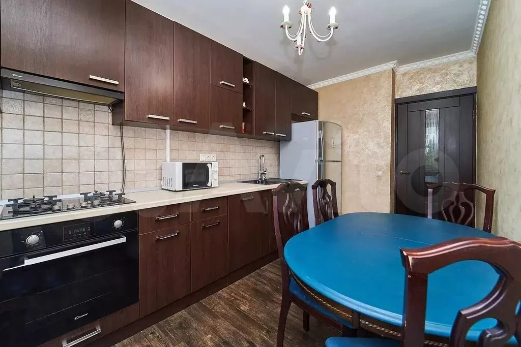 3-к. квартира, 60 м, 4/9 эт. - Фото 1