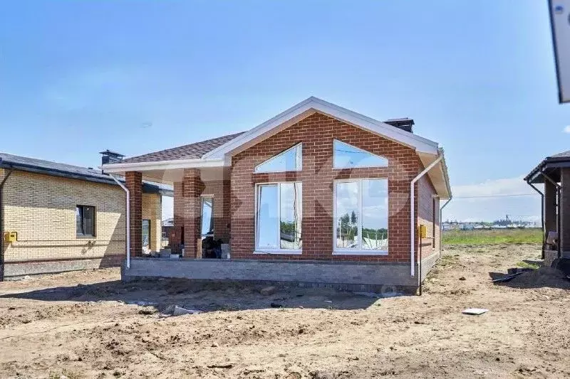 Дом в Крым, Симферопольский район, с. Мирное ул. Давида Гордона (75 м) - Фото 1