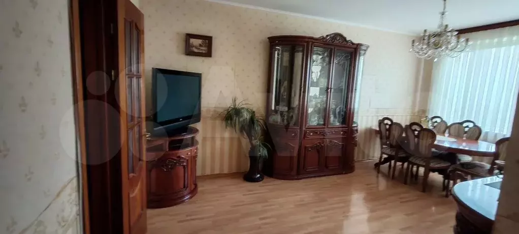 Комната 31 м в 3-к., 2/12 эт. - Фото 0