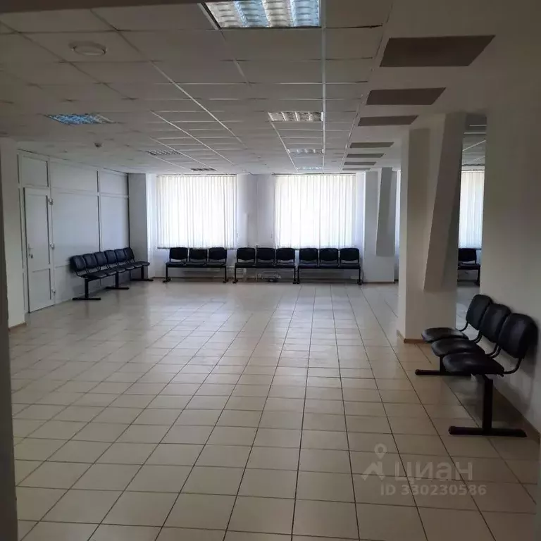 Помещение свободного назначения в Саха (Якутия), Нерюнгри ул. ... - Фото 1
