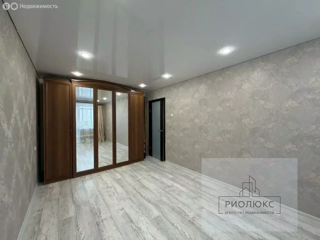 3-комнатная квартира: Магнитогорск, Лесопарковая улица, 94 (61.4 м) - Фото 1