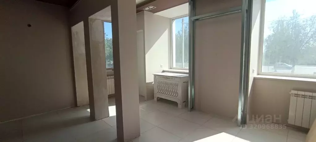 Офис в Волгоградская область, Волгоград ул. Кропоткина, 1А (93 м) - Фото 1